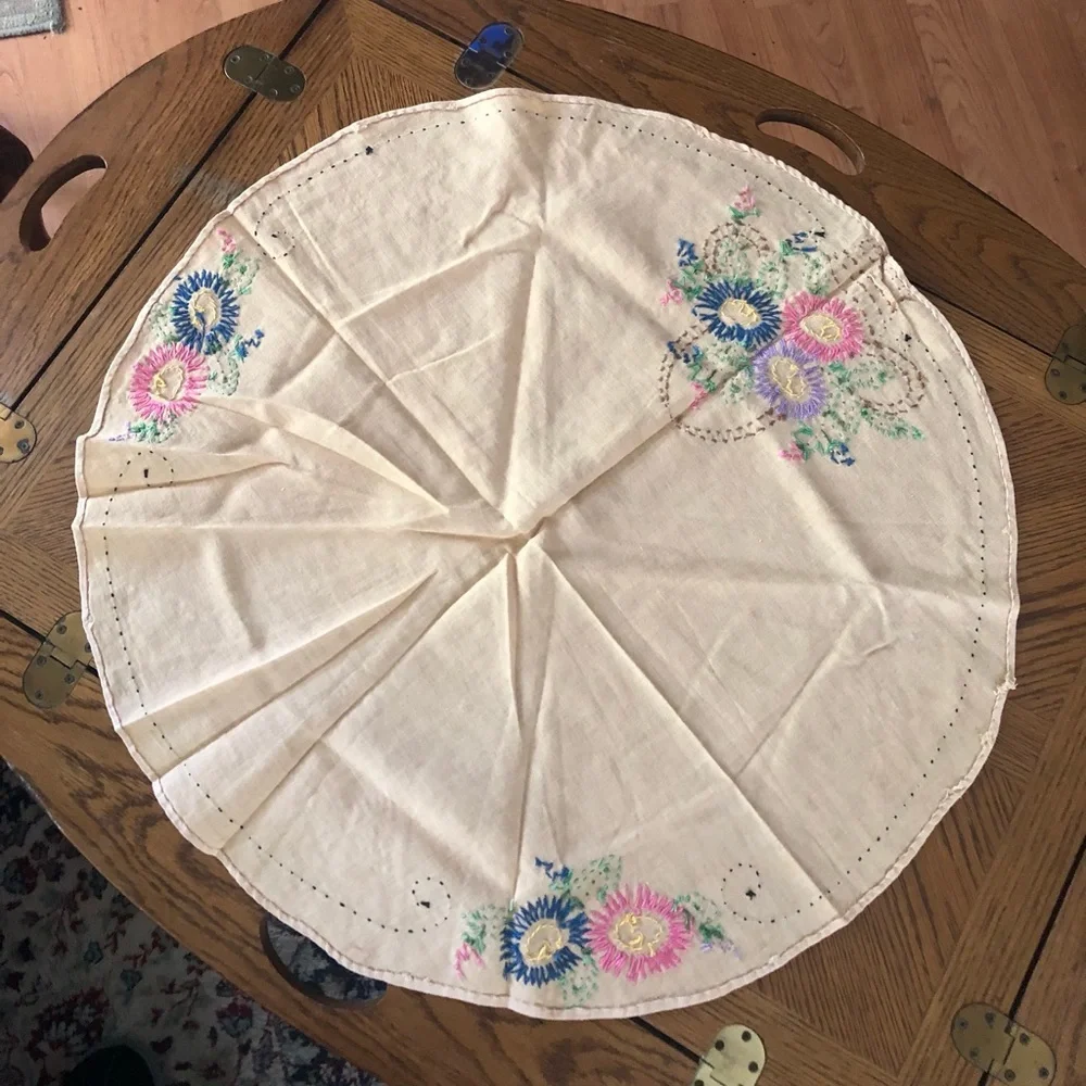 Vintage Embroidered Round Tablecloth or Doily